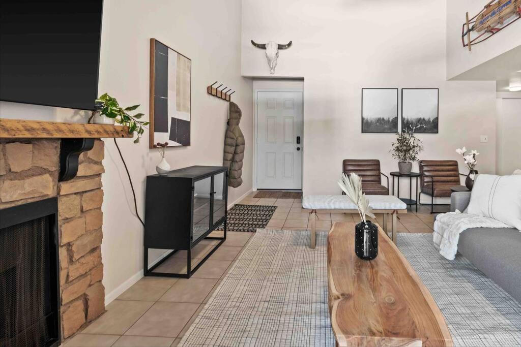 Cozy Top Floor Condo With Mountain Views Парк Сити Екстериор снимка